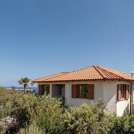 Andromia & Daire Agia Marina